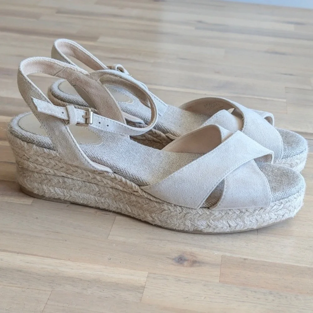 Boden Suede Espadrille Wedge Sandals Beige Platform Ankle Strap Size 40‎ (US 9)